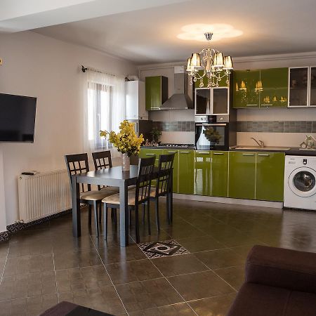 Casa Bella Apartments Bragadiru Eksteriør billede